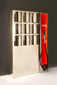 Oil- 196x34x130 cm - Stainless steel-fiberglass-interactive - Edition 1-3